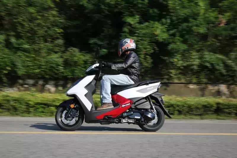 三阳fnx踏板摩托车全系列,三阳最新款150踏板摩托车测试