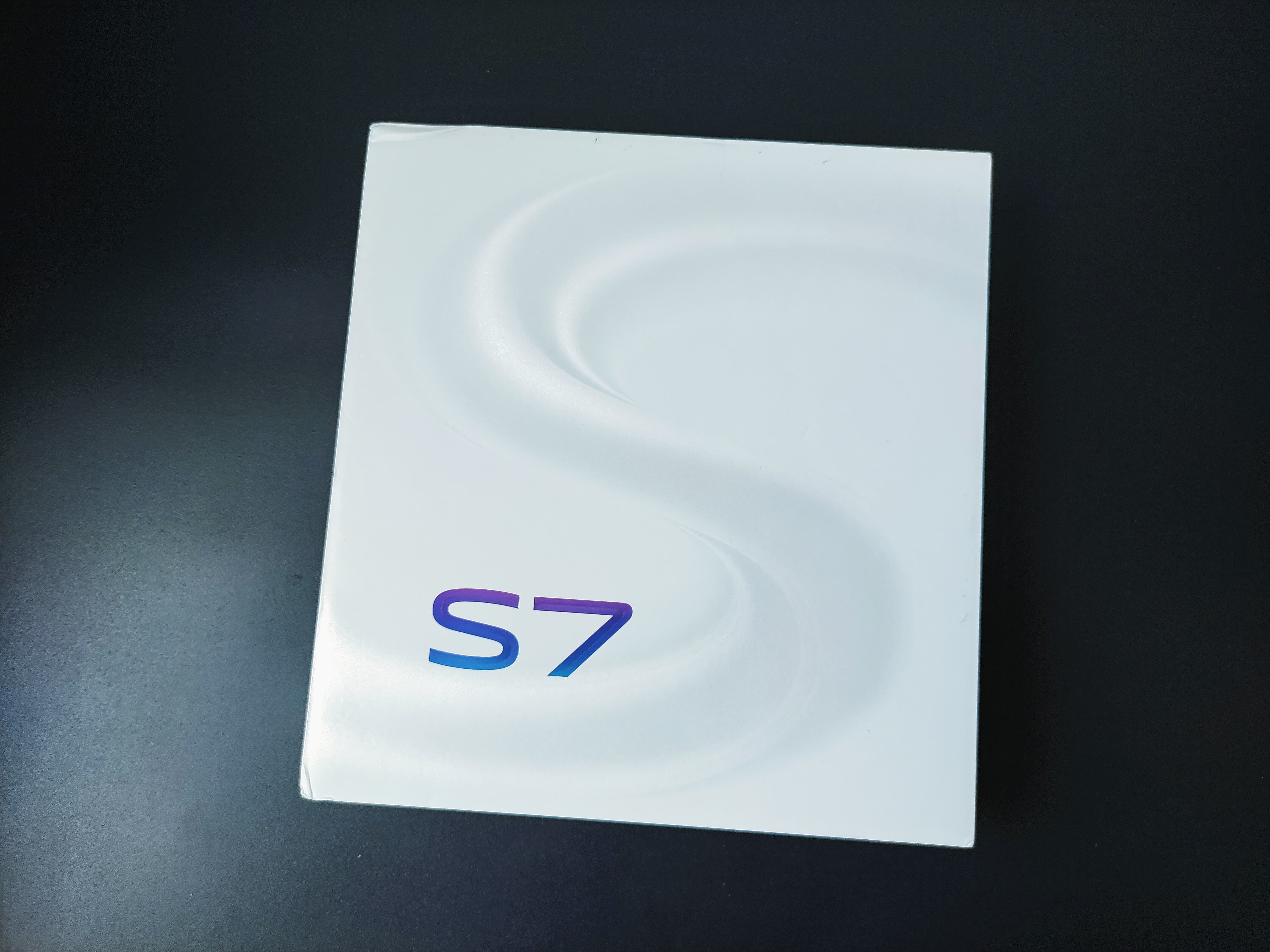 vivos7和iqooz3哪个好,vivos7安兔兔跑分