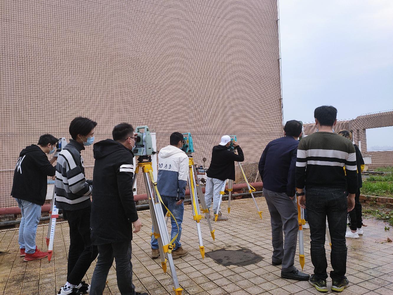 （算法）对半查找在工程测量中的应用