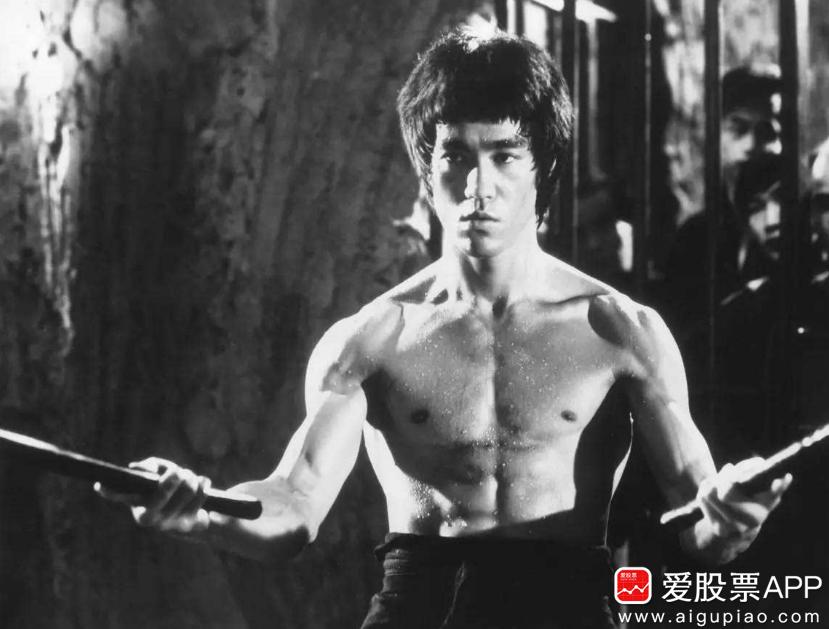 李小龙谈哲学心如止水,李小龙谈哲学的书籍