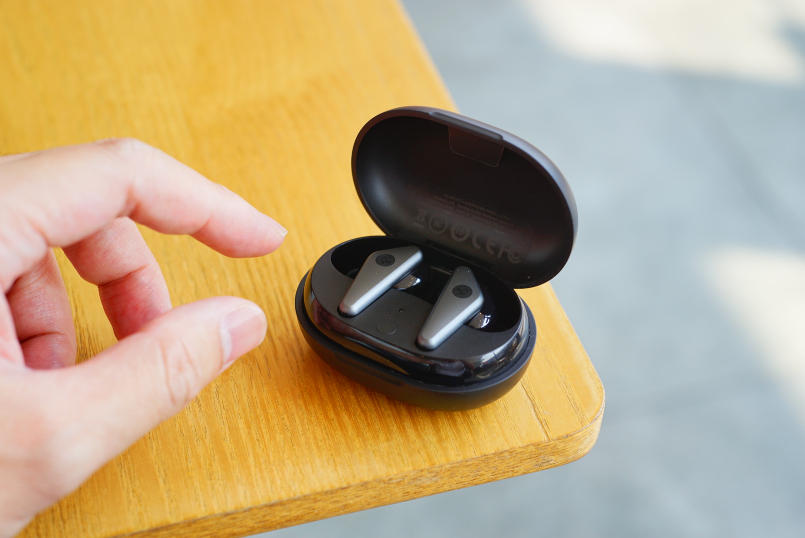 灏忛笩钃濈墮闊崇bird,灏忛笩trackair+璇勬祴