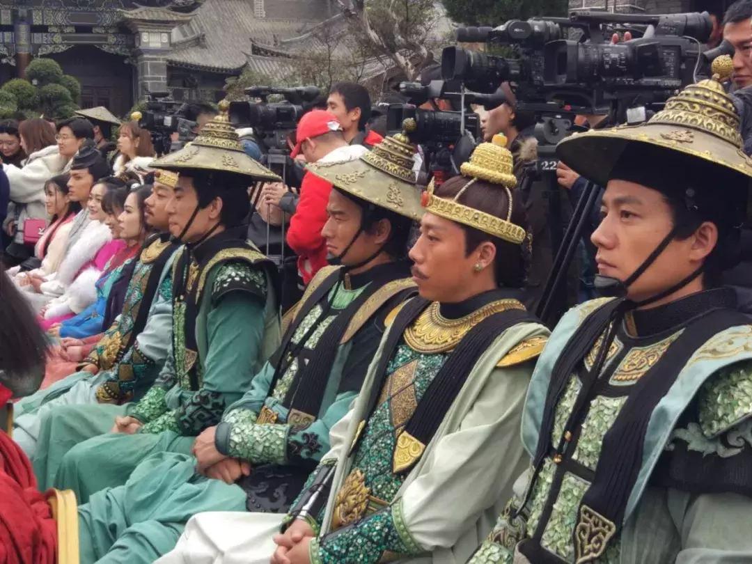 天龙八部经典版萧峰,天龙八部2021版乔峰扮演者是谁