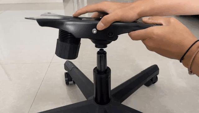 平民电竞椅测评,赤焰王座电竞椅和维拓瑞齐哪个好