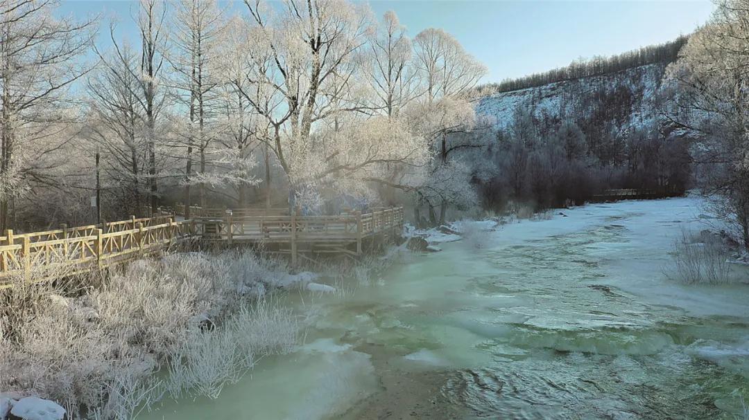 阿尔山有一条“翡翠河”