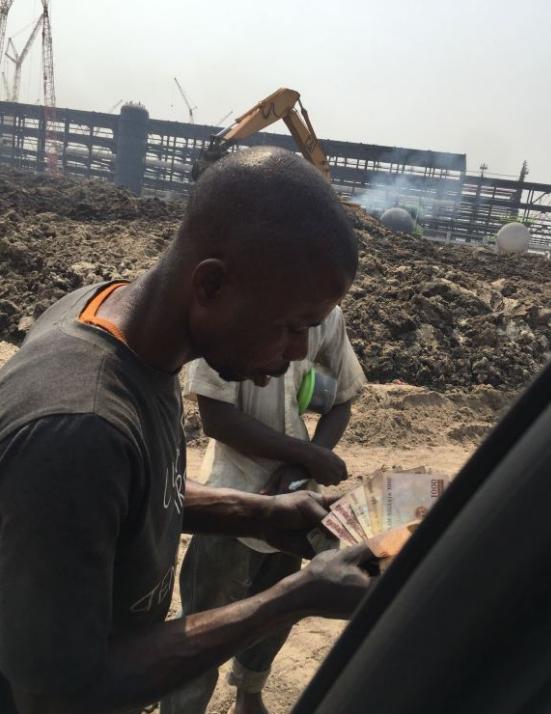 我在非洲打工，非洲黑人要钱的套路深