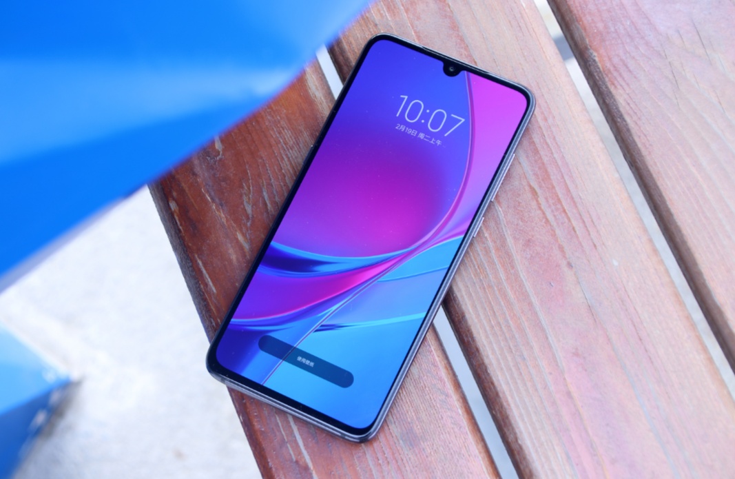 小米9屏幕在太阳下有阴影,小米9屏幕带高刷吗