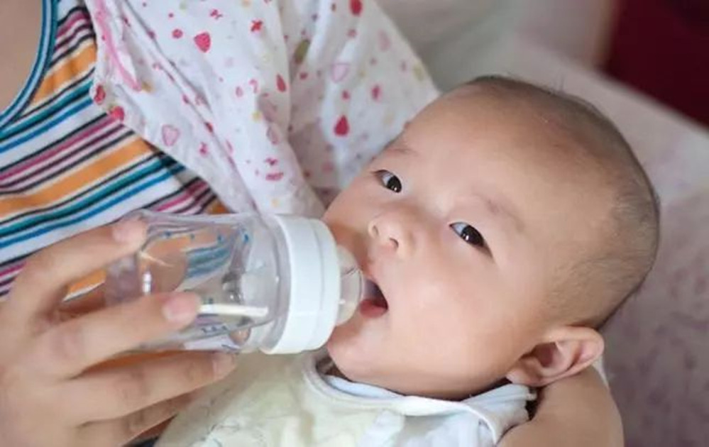 宝宝不爱喝奶厌奶期怎么办,宝宝不爱喝奶有什么好办法