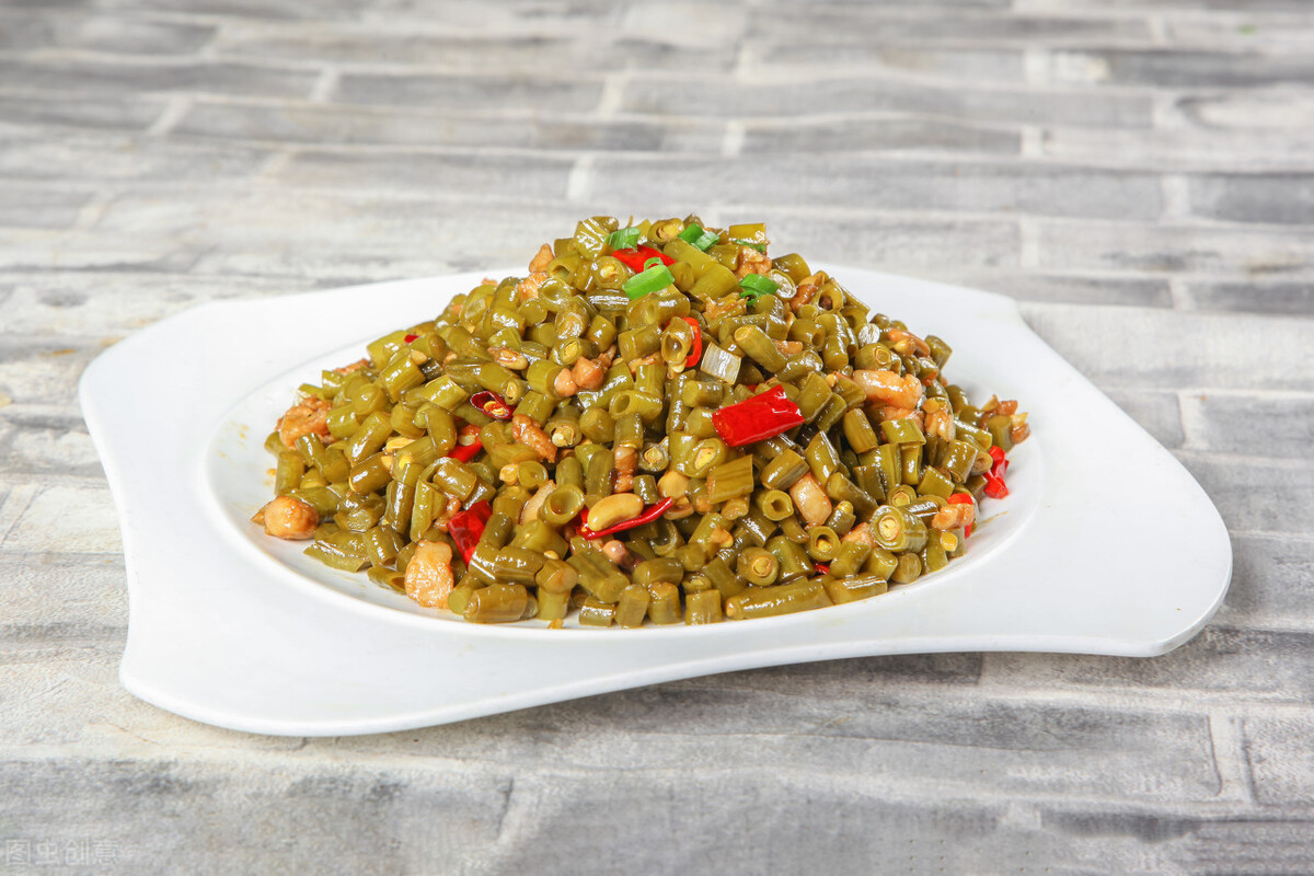 酸豆角不酸也不咸可以加醋吗,家庭版酸豆角做法要不要加醋