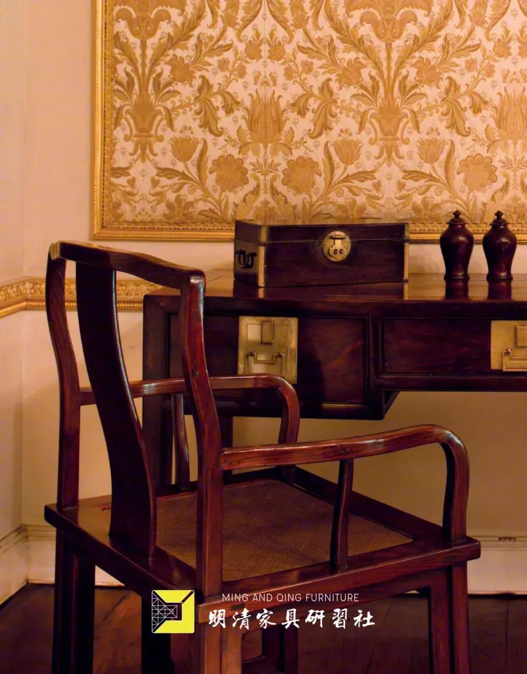 明清家具展厅灯光设计,明清家具铜蝙蝠配饰