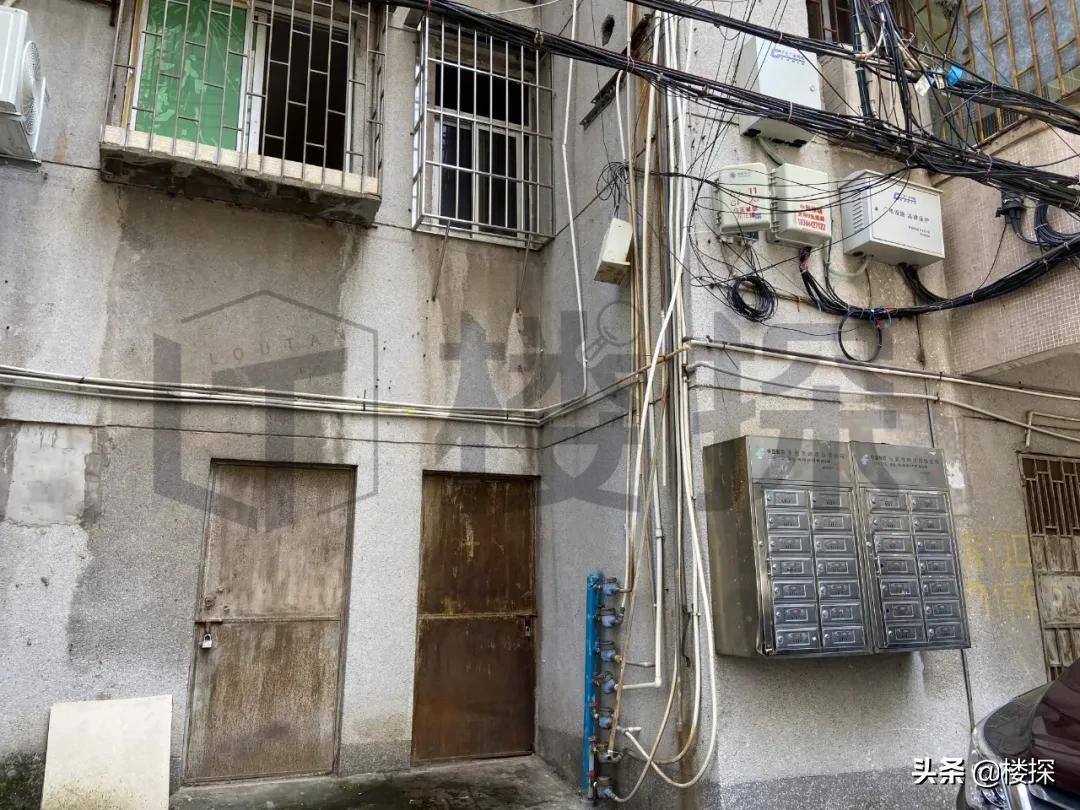 惨淡！实探花园新村：单价7千/平、多家店铺关闭歇业