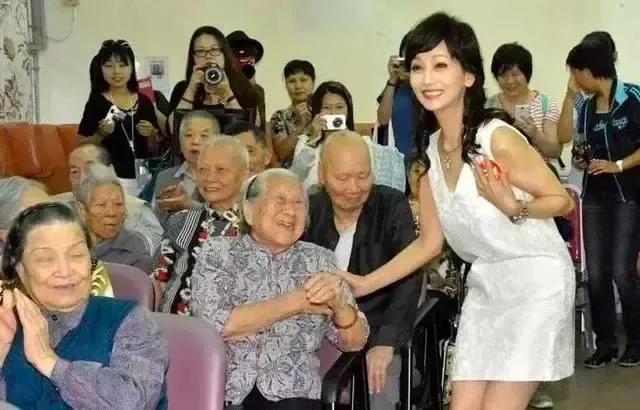 是时候揭穿这些男明星的脸了