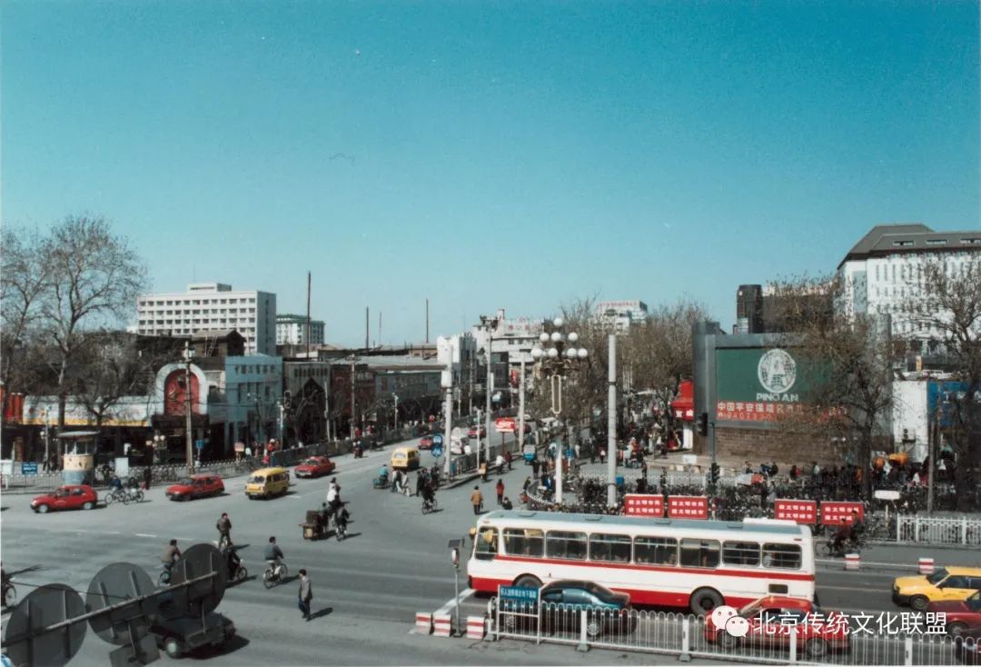 杩樿寰楄タ鍗曡矾鍙g殑鍚屾槬鍥悧,杩樿寰椾互鍓嶇殑灏忓悆琛楀悧