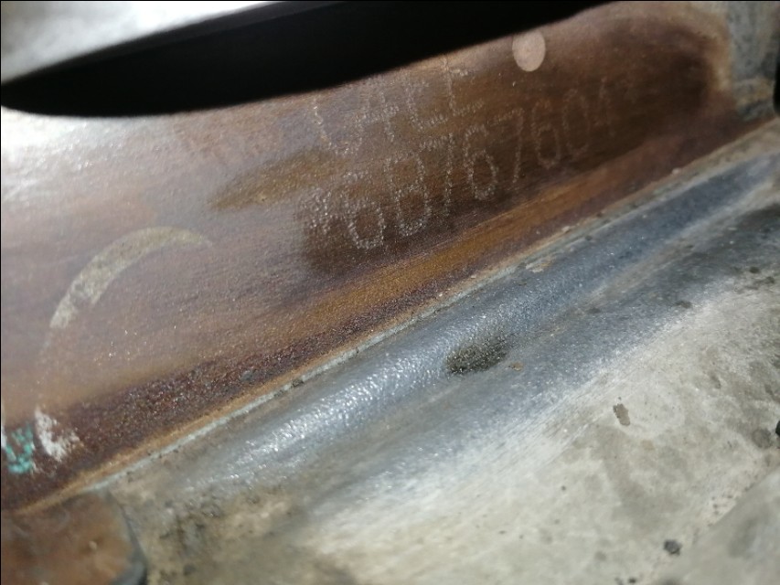 2.3tbj40发动机号在什么位置,车辆发动机号位置