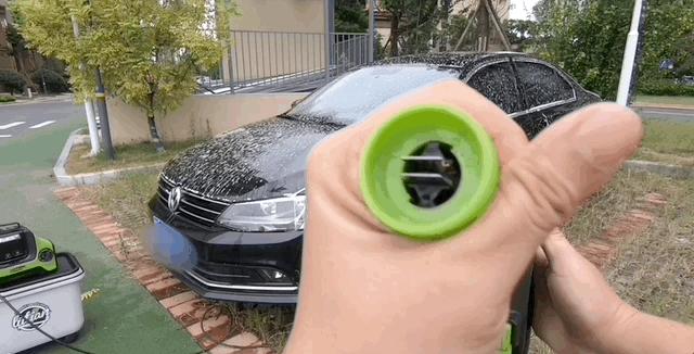 高层小区自己洗车视频全教程,在家洗车怎么洗最省钱