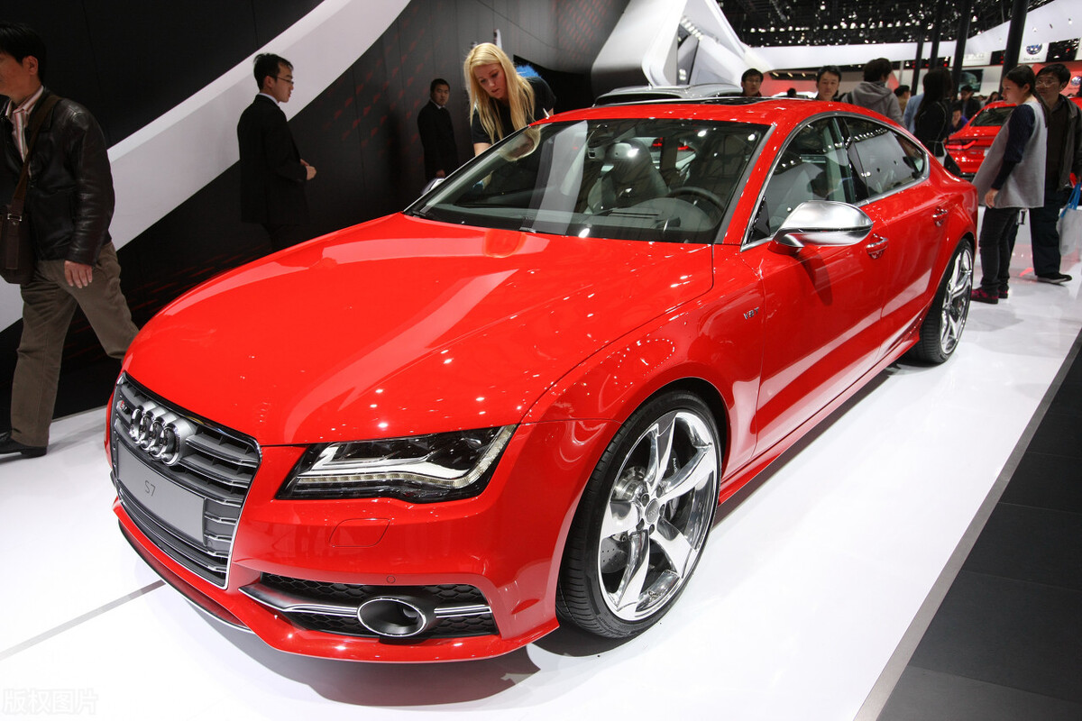 奥迪a8跑车硬顶敞篷,劳斯莱斯幻影与奥迪a8