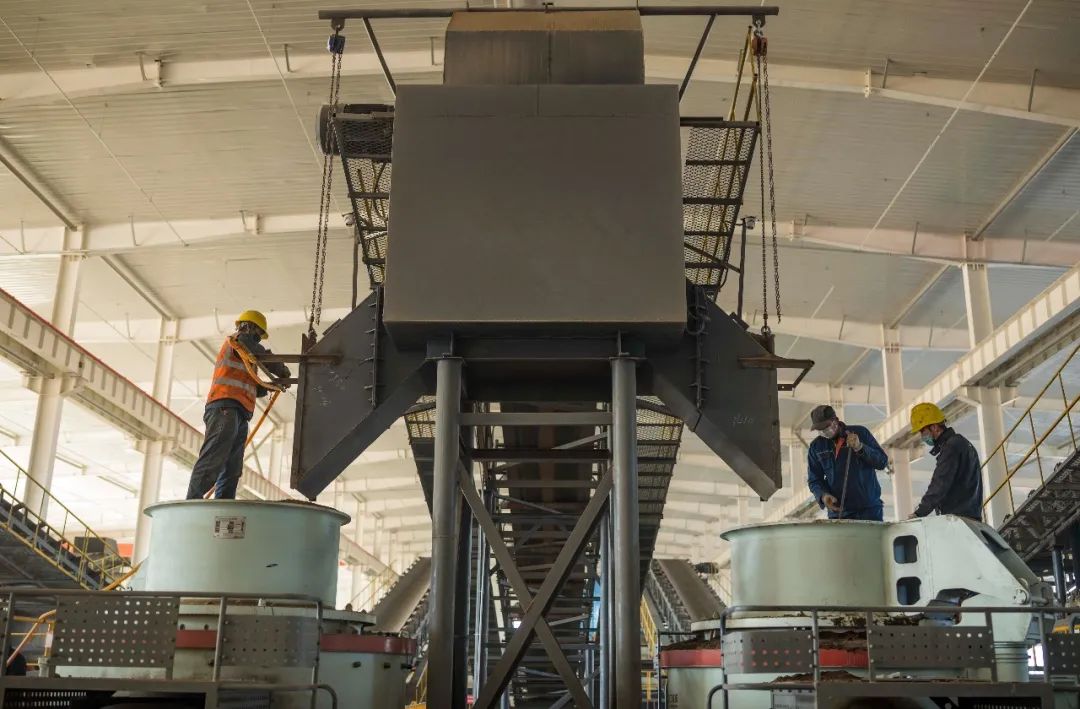 建筑渣土分类回收利用,建设者渣土变废为宝