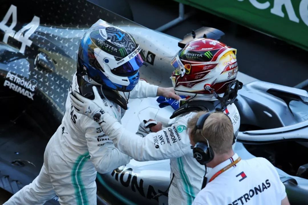 梅赛德斯强势表现,2020年梅赛德斯统治力