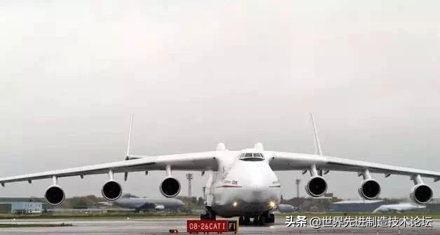 最大运输机安225是哪个国家生产的,最大运输机安225与波音747对比