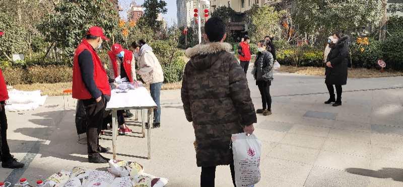 为民初心抗疫先进事迹,筑牢抗疫防线万众一心共同坚守