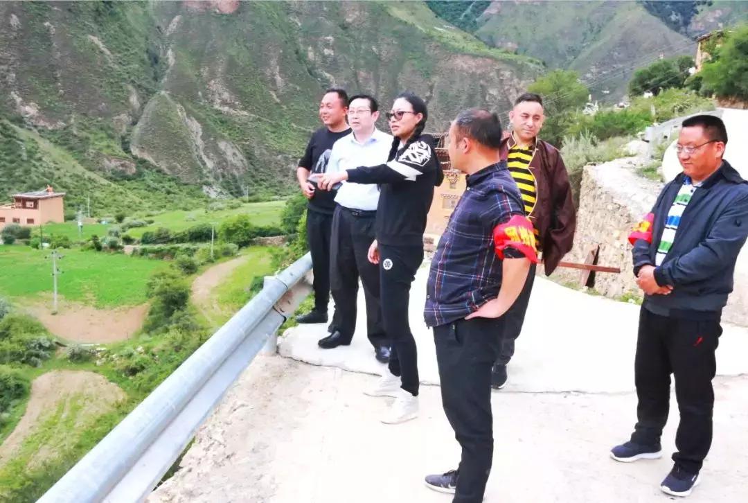 蓝山县领导深入乡镇调研脱贫攻坚,领导调研脱贫攻坚工作