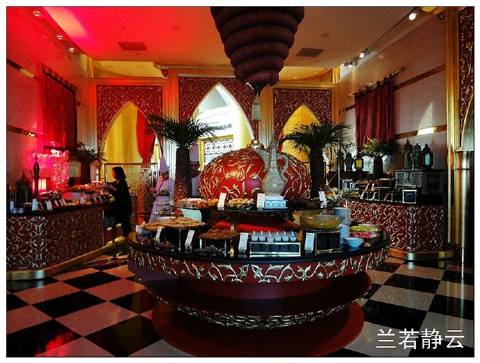 享受迪拜帆船酒店早餐,迪拜七星帆船酒店附近美食