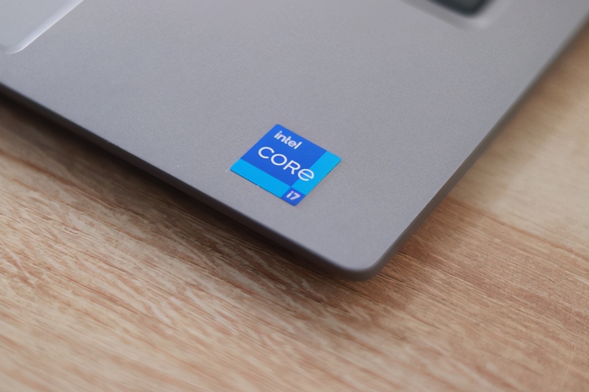 戴尔latitude5340介绍,戴尔latitude9430