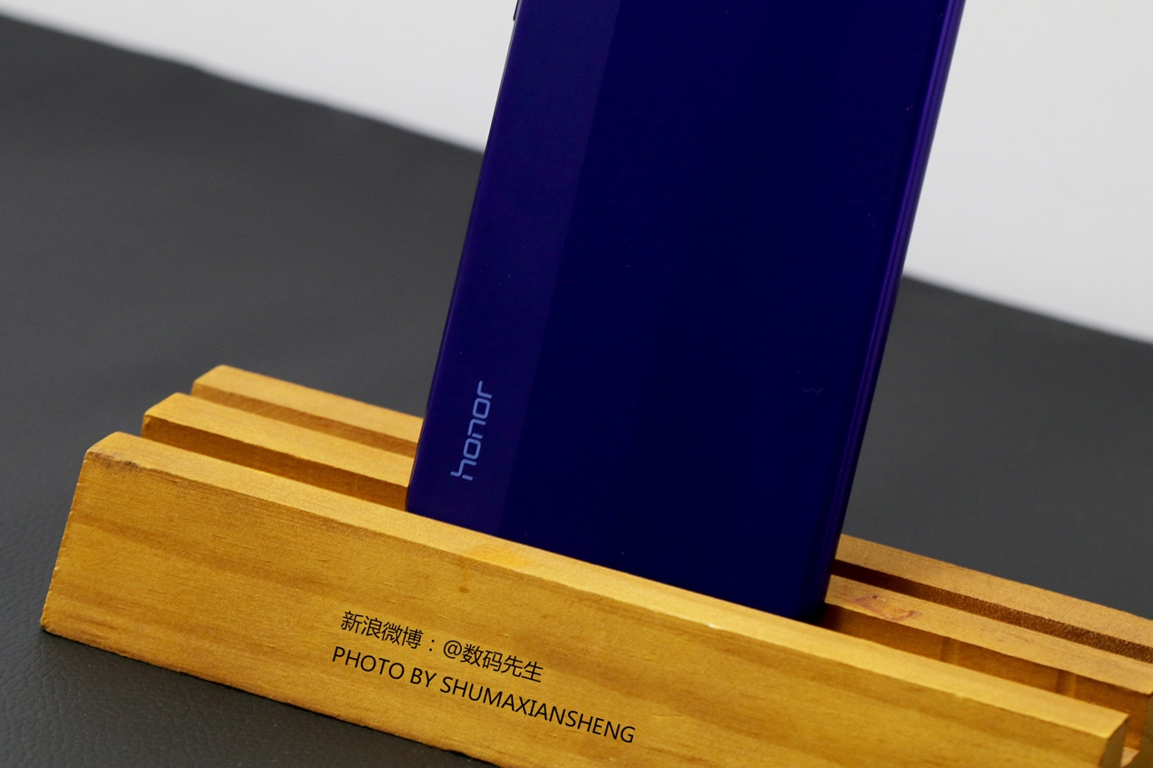 百元荣耀最高性价比手机,全屏幕手机百元