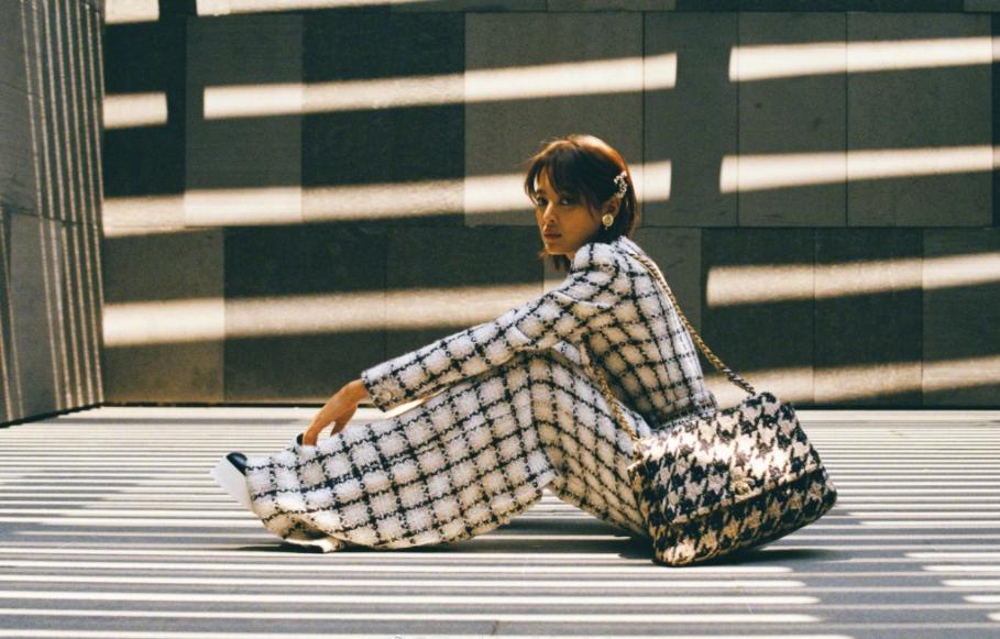 秋天怎样搭配衣服颜色,初秋格子风格搭配