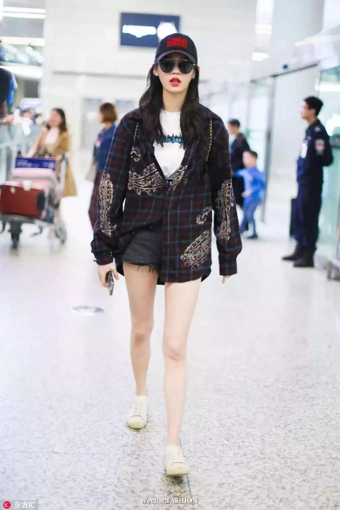 刘雯格纹,刘雯穿格纹衫好看吗