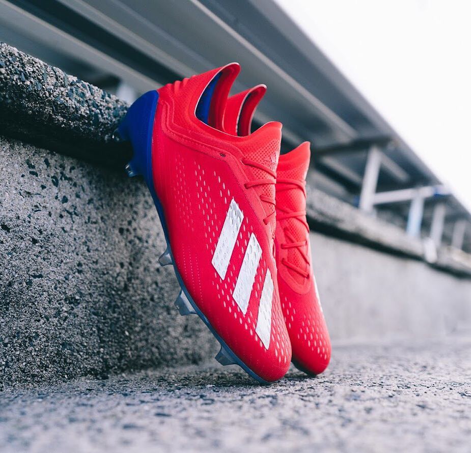 足球实战衣服怎么穿的视频,足球场如何穿最拉风