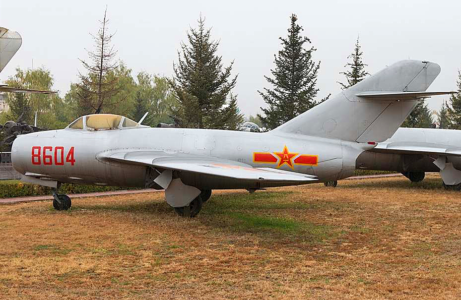 撑起祖国领海安全的擎天巨伞——中国舰空导弹发展史