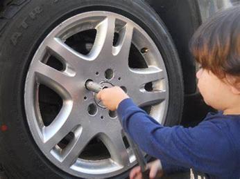 膝关节置换术后伤口渗液,膝关节置换后伤口渗出怎么办