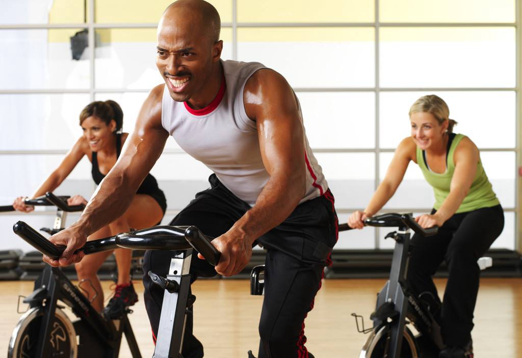 骑动感单车一个月瘦20斤?是真的吗?动感单车减肥效果到底如何?