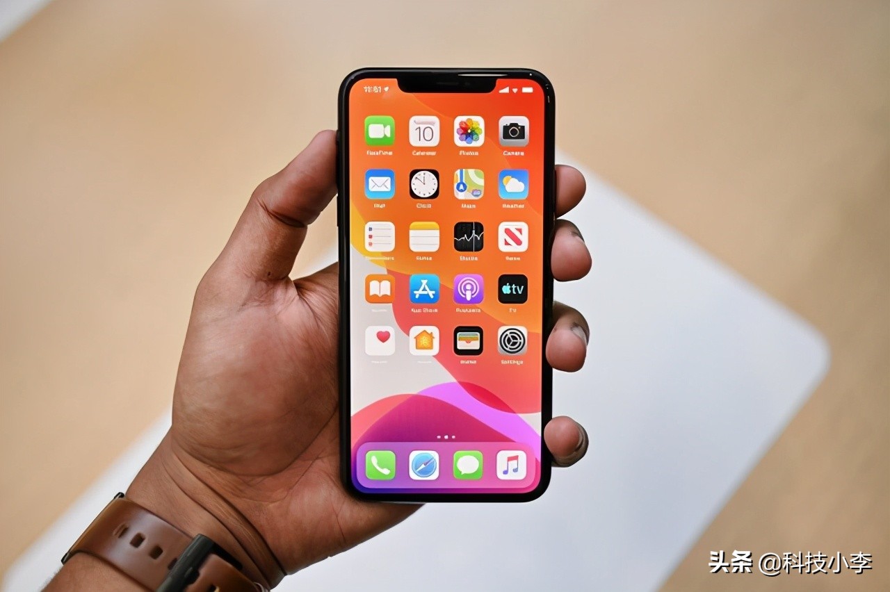 iphone11pro和小米11u,小米11与iphone11的对比