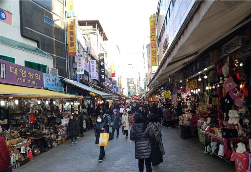 27岁东北国企女白领兼做代购，帮韩国老奶奶卖爆搓澡巾，月销三万