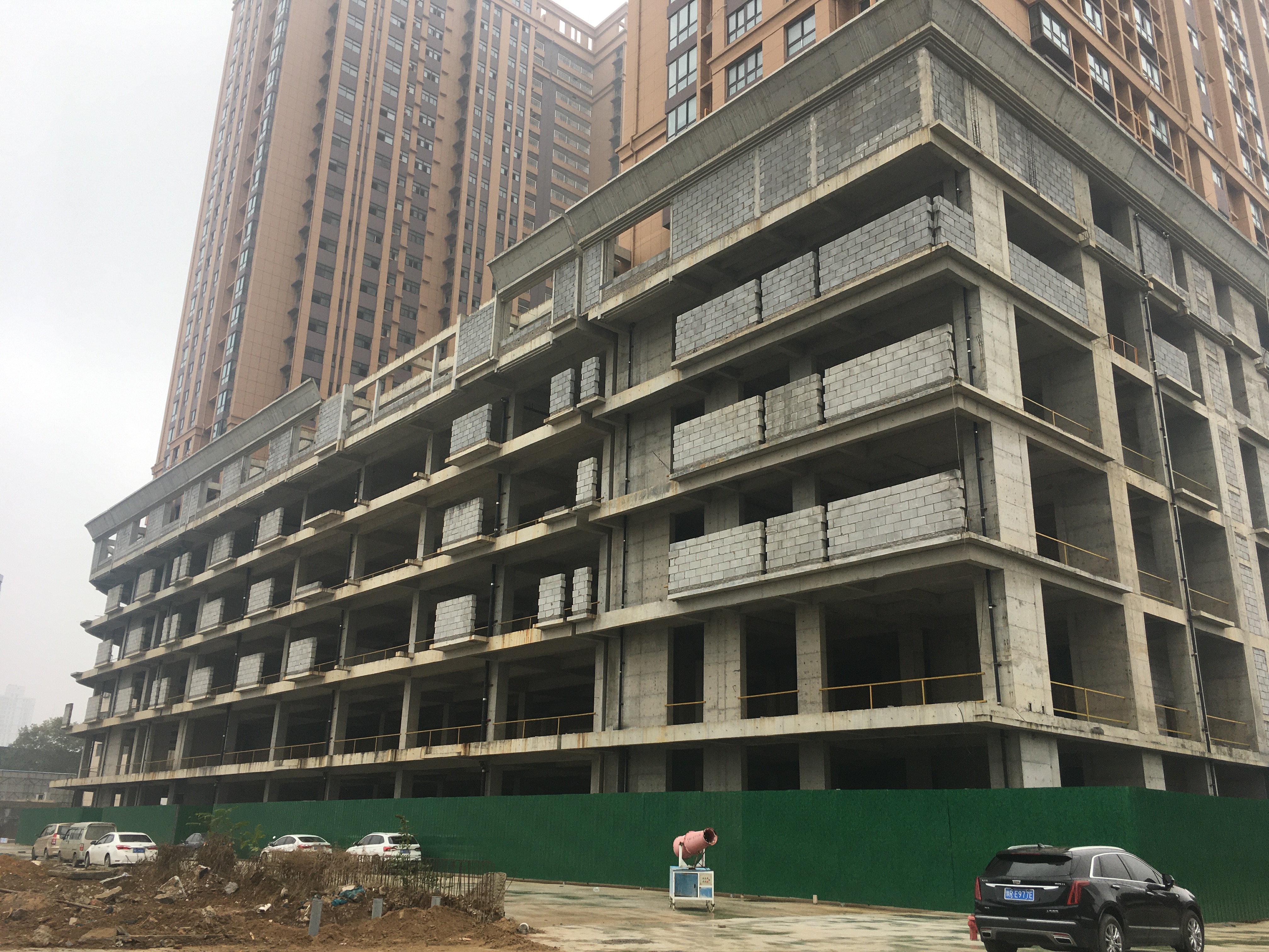 南阳烂尾楼自救漩涡：业主自筹7600万，建成后开发商要涨价