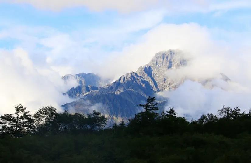 贡嘎山的徒步,贡嘎雪山大环线徒步游记