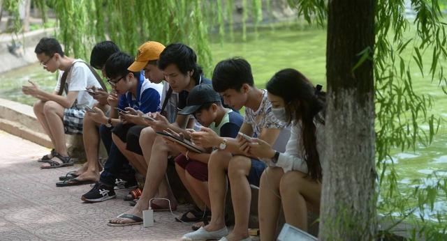 微信头像如何隐藏让某个人看不到,微信发朋友圈怎么隐藏头像