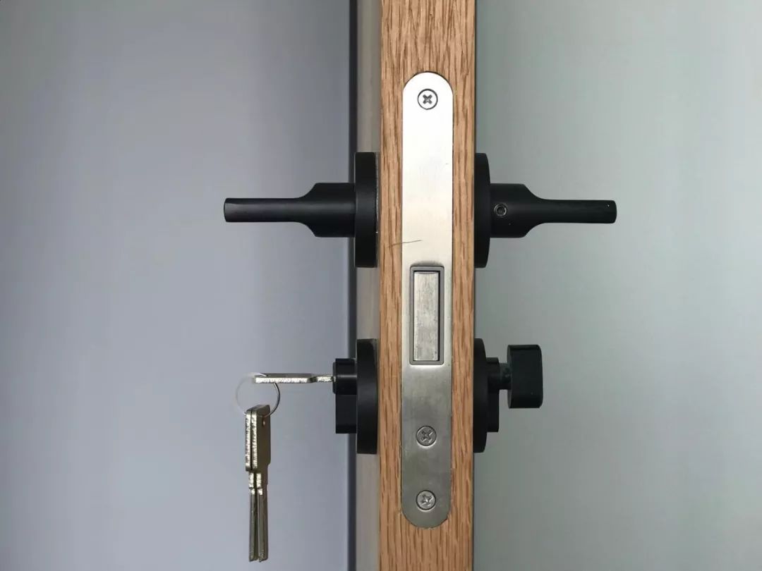 门怎么选择好看又实用木门,装修木门注意事项