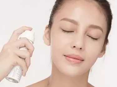 夏天油皮适合什么补水喷雾,夏天补水喷雾英氏