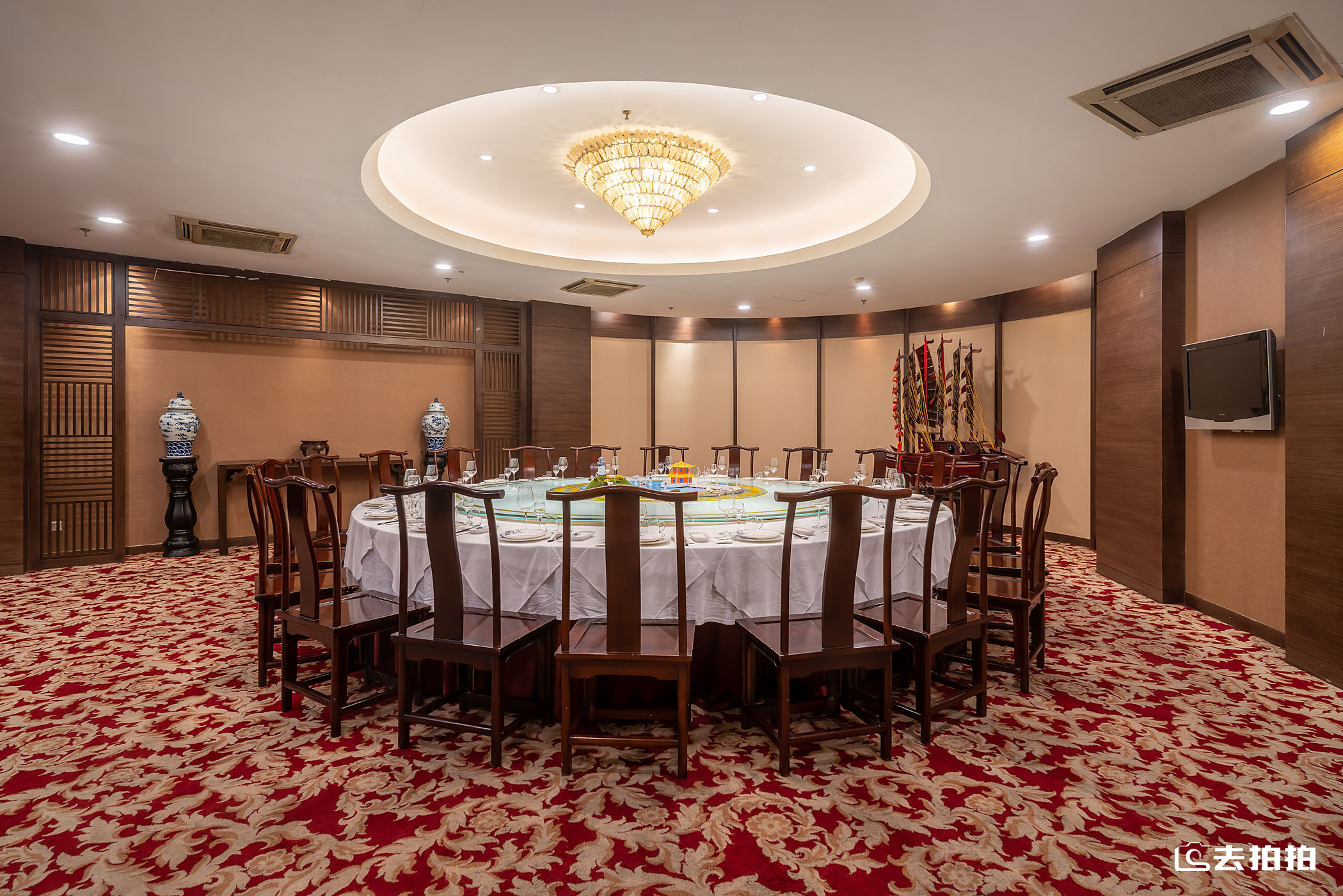 去拍拍蓝海酒店l做一片有温度的“蓝海”