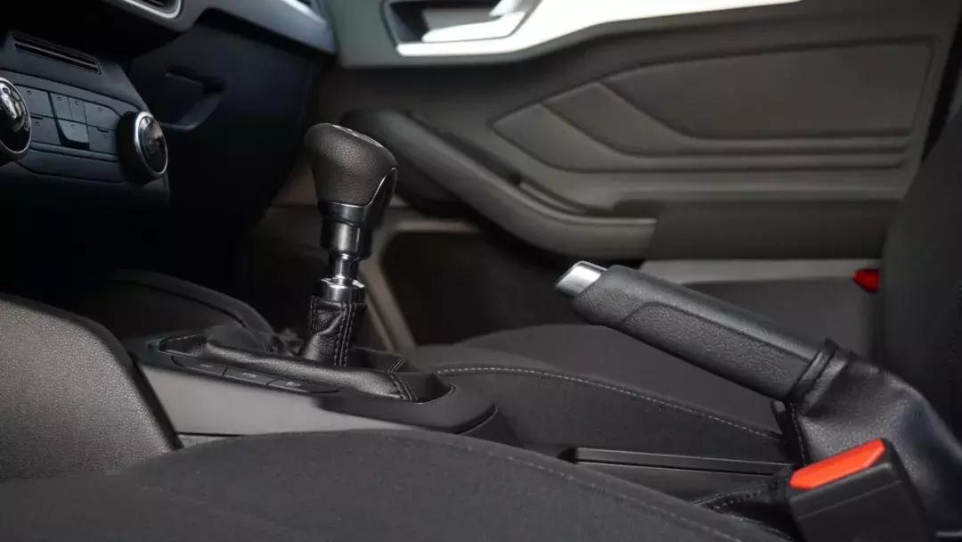 新福克斯低速加速抖动解决,全新福克斯加速视频