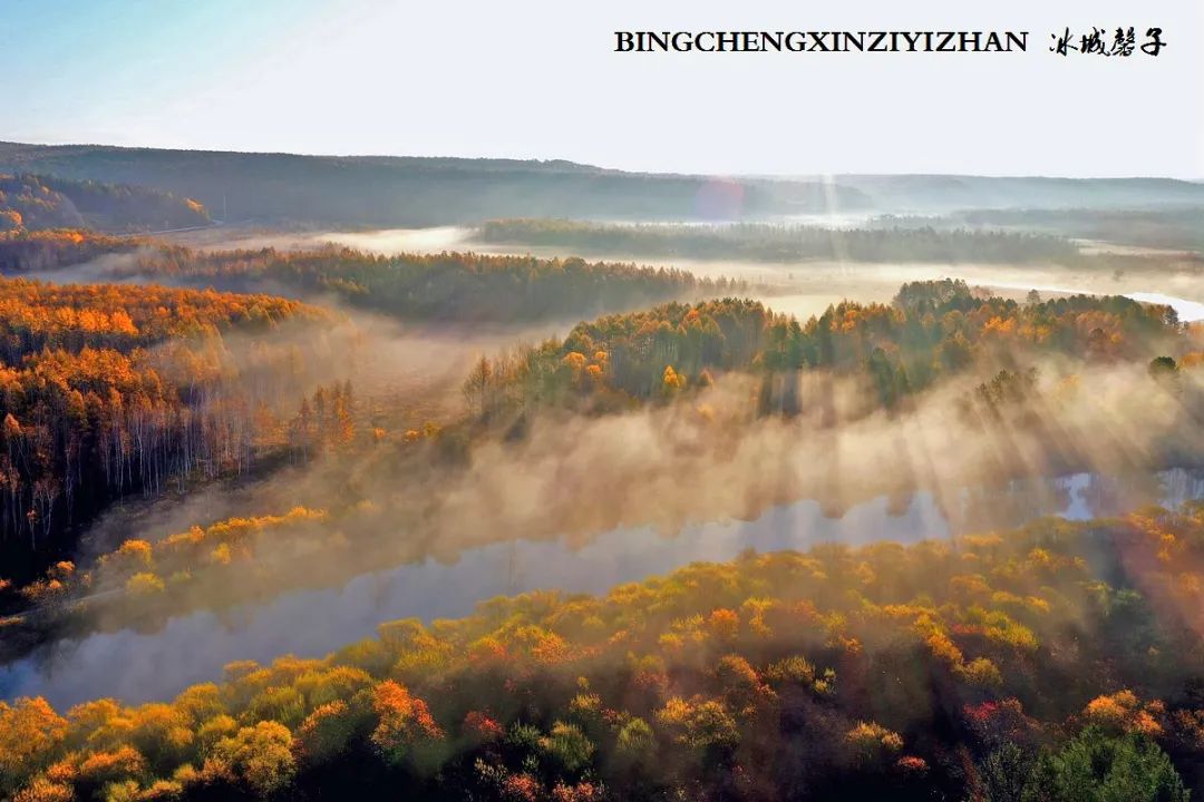 深秋的大兴安岭色彩斑斓,大兴安岭的秋天美景