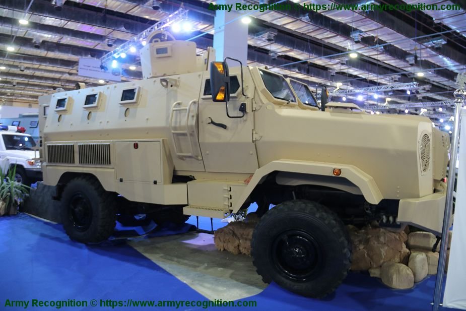 再好的装备也得看使用者是谁，也就这种车辆才能适合非洲*队军**用了