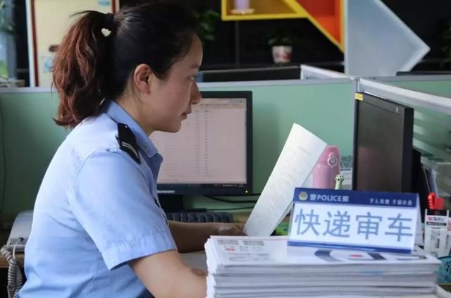 有年检标志行驶证过期了怎么办,行驶证逾期未年检怎么办