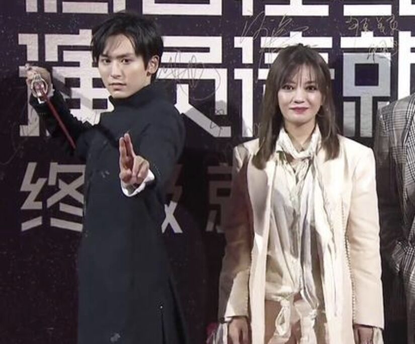 赵薇顶风作案野心炸裂,罪行不止亲日辱华,如今下场大快人心