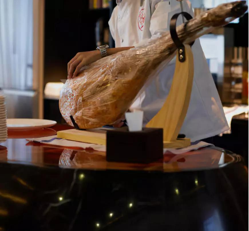 酒伯乐与葡萄酒，3分钟教会你使用酒刀