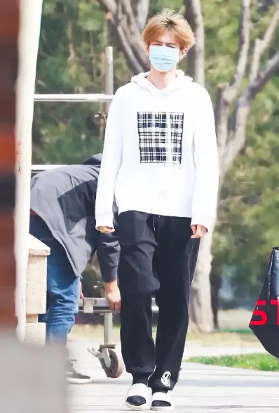 因辱华退出中国的明星,因辱华被抵制的品牌