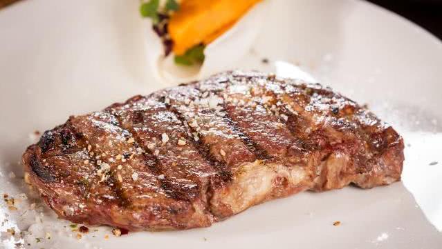 牛排怎么买才是正品,买牛排配料表怎么看