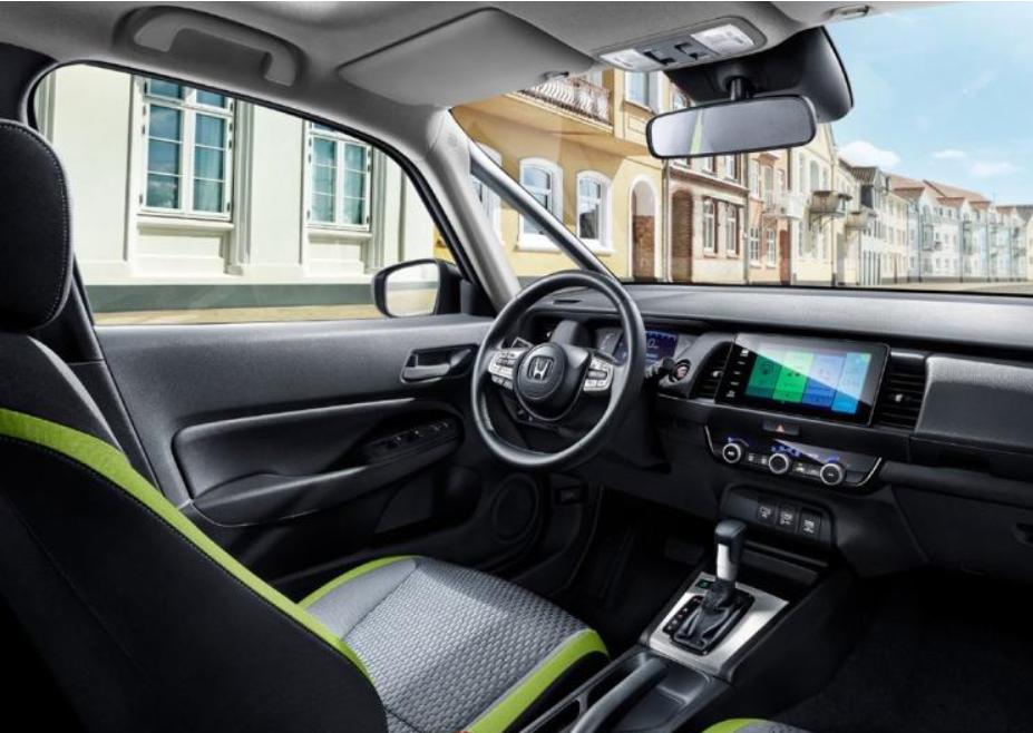 三代飞度和四代对比,四代飞度比三代舒适度还好吗